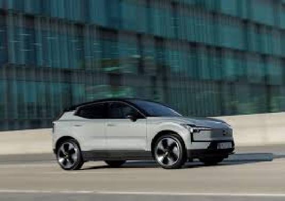 Volvo EX30 Single Motor Extended Range Core 69 kWh - Bouwjaar: 2025