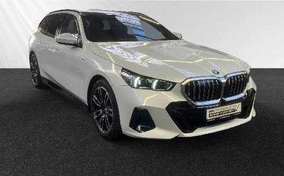 BMW 5-serie Touring 530e M Sport Edition - Bouwjaar: 2025