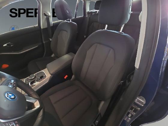 BMW 3-serie Touring 330e xDrive - Bouwjaar: 2022 4