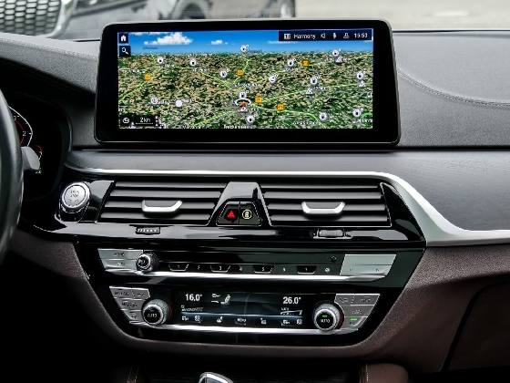 BMW 5-serie Touring 530d Business Edition  - Bouwjaar: 2023 9