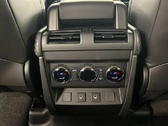 Land Rover Defender 110 4.4 P635 Octa Edition One - Bouwjaar: 2026 5