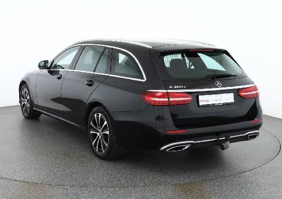 Mercedes-Benz E-klasse Estate 300 e Avantgarde - Bouwjaar: 2021 3