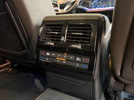 Volkswagen Touareg 3.0 TSi eHybrid 4MOTION R - Bouwjaar: 2022 8